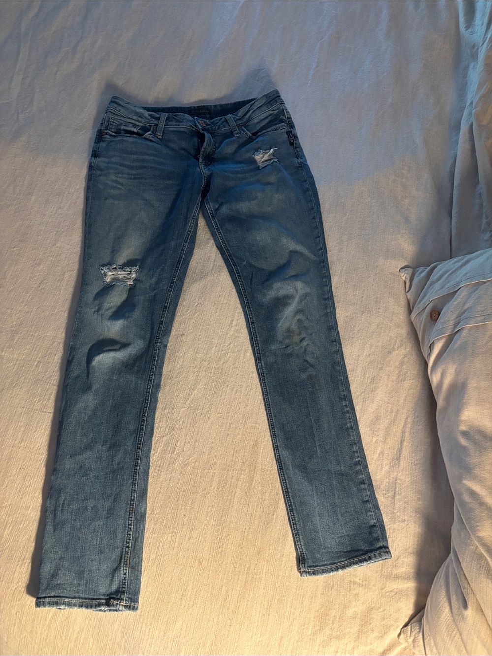 Silver Jeans Medium Blue Distressed Skinny Jeans